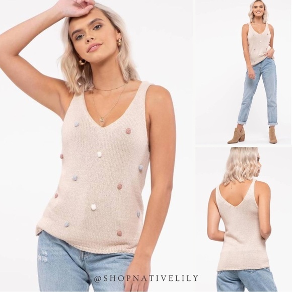 NWT Blu Pepper Women's V-Neck Pompom Knit Sweater Tank Top Sz Small, Beige Multi - Picture 2 of 10